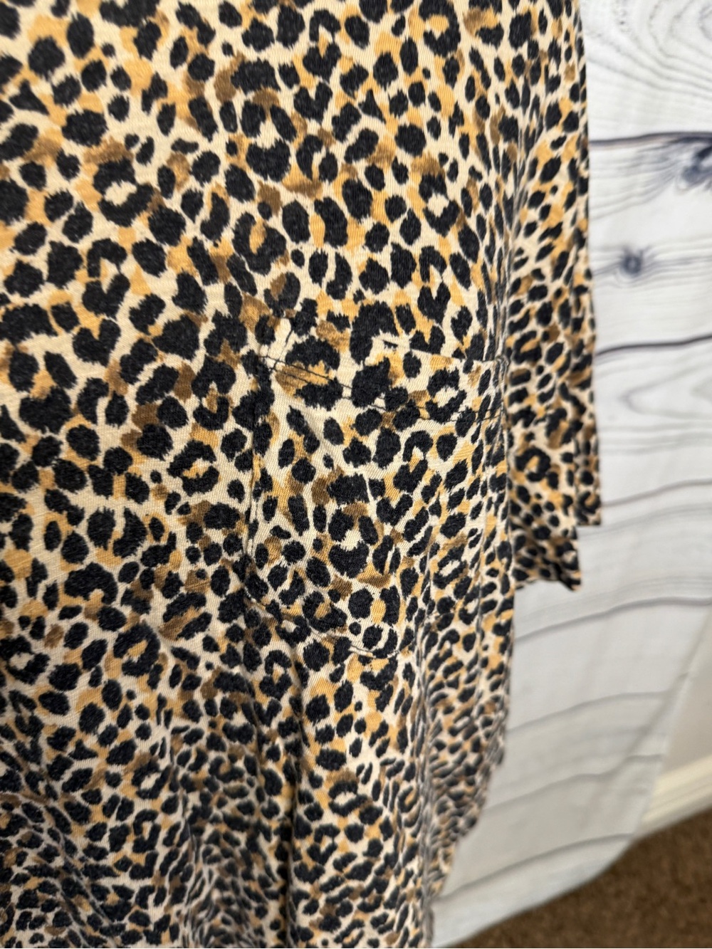 Old Navy Leopard Print Short Sleeve Top - Tan & Black - Picture 2 of 4
